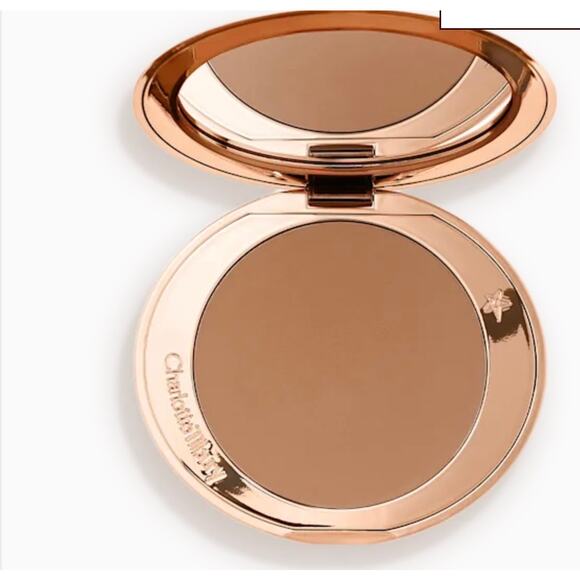 NWOB Charlotte Tilbury Airbrush Bronzer Medium Sold Out - Picture 1 of 5